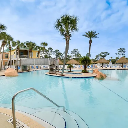Family-Friendly Pensacola Home Less Than 1 Mi To Beach!
